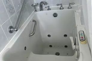 2554 S Darien St, Philadelphia, PA 19148 - Photo 14