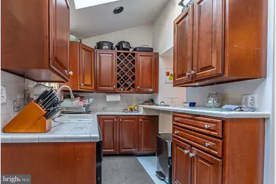 239 S Quince, Philadelphia, PA 19107 - Photo 26