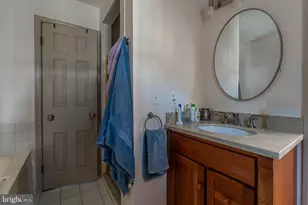 239 S Quince, Philadelphia, PA 19107 - Photo 32