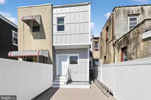 2046 Dennie St, Philadelphia, PA 19140 - Photo 30