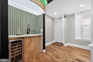 2046 Dennie St, Philadelphia, PA 19140 - Photo 8