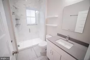 2126 Locust St, Philadelphia, PA 19103 - Photo 18