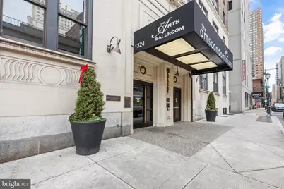 1324 Locust Street #1019, Philadelphia, PA 19107 - Photo 16