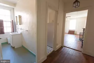 916 Spruce St, Philadelphia, PA 19107 - Photo 2