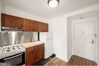 604 S Washington Square #418, Philadelphia, PA 19106 - Photo 6