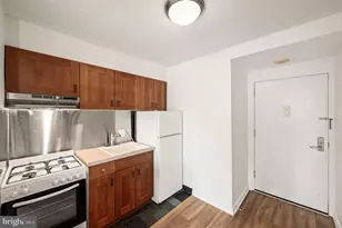 604 S Washington Square, Philadelphia, PA 19106 - Photo 6