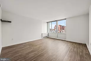 604 S Washington Square, Philadelphia, PA 19106 - Photo 2