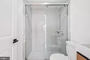 1223 Spruce St, Philadelphia, PA 19107 - Photo 24