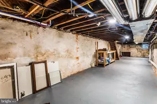 2340 W Thompson St, Philadelphia, PA 19121 - Photo 32