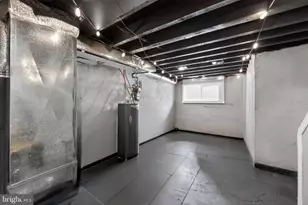 3241 W Hilton St, Philadelphia, PA 19129 - Photo 28