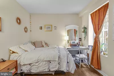 1631 W Girard Avenue, Philadelphia, PA 19130 - Photo 12