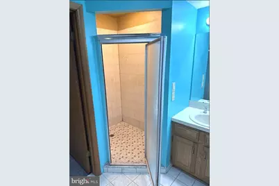 8908 Springview Road, Philadelphia, PA 19111 - Photo 34