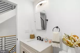 754 N Croskey St, Philadelphia, PA 19130 - Photo 14