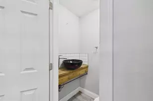 654 N 36th St, Philadelphia, PA 19104 - Photo 4