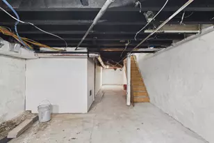 654 N 36th St, Philadelphia, PA 19104 - Photo 32