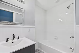 654 N 36th St, Philadelphia, PA 19104 - Photo 16