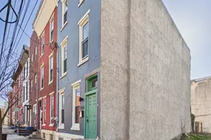 654 N 36th St, Philadelphia, PA 19104 - Photo 2