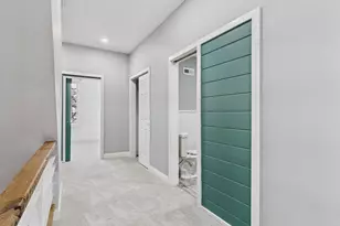 654 N 36th St, Philadelphia, PA 19104 - Photo 16