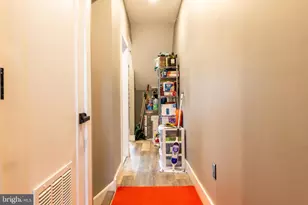 1239 N 19th St, Philadelphia, PA 19121 - Photo 10