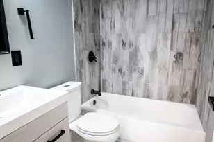 1239 N 19th St, Philadelphia, PA 19121 - Photo 28