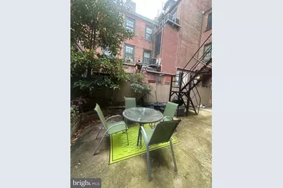 910 Clinton Street #1R, Philadelphia, PA 19107 - Photo 2