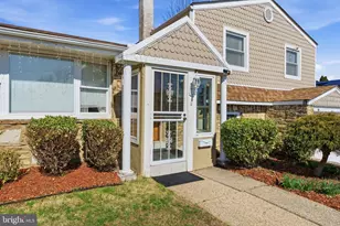 1111 Kent Ln, Philadelphia, PA 19115 - Photo 2