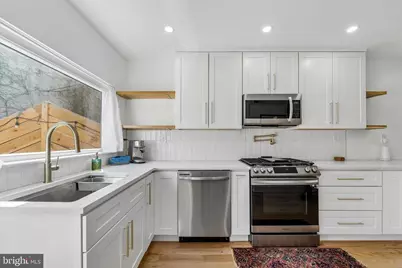 2565 Tulip Street, Philadelphia, PA 19125 - Photo 6