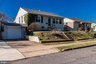 8006 Lawndale St, Philadelphia, PA 19111 - Photo 2