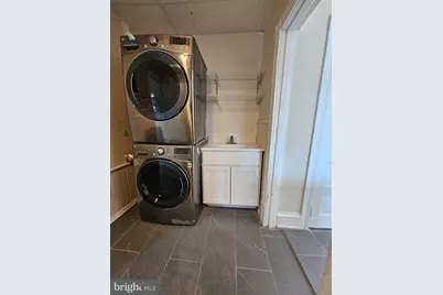 718 S 52nd Street S, Philadelphia, PA 19143 - Photo 10