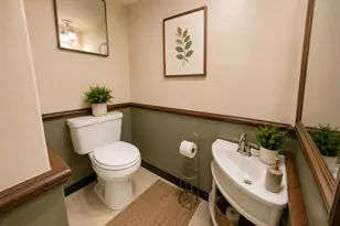 1014 E Rittenhouse St, Philadelphia, PA 19138 - Photo 12