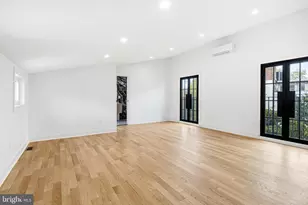 321 S 3rd St, Philadelphia, PA 19106 - Photo 32