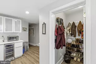 869 N 29th St, Philadelphia, PA 19130 - Photo 12