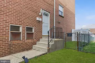 7921 Fairfield St, Philadelphia, PA 19152 - Photo 2