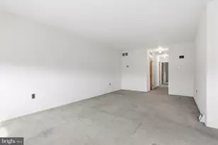 7921 Fairfield St, Philadelphia, PA 19152 - Photo 16