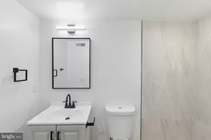 863 N 43rd St, Philadelphia, PA 19104 - Photo 12