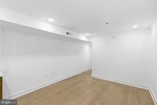 863 N 43rd St, Philadelphia, PA 19104 - Photo 4