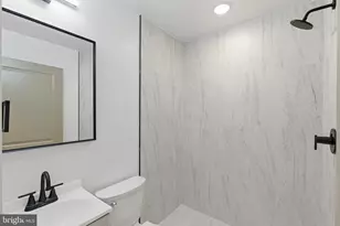 863 N 43rd St, Philadelphia, PA 19104 - Photo 10