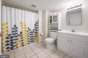 1701 Spruce St, Philadelphia, PA 19103 - Photo 4