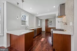 636 N 40th St, Philadelphia, PA 19104 - Photo 12