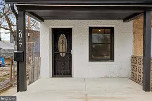 2047 N Randolph St, Philadelphia, PA 19122 - Photo 2