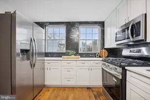 2047 N Randolph St, Philadelphia, PA 19122 - Photo 12