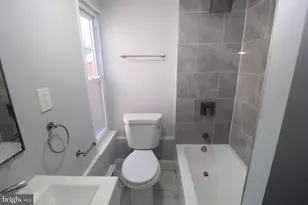 1017 Pine St, Philadelphia, PA 19107 - Photo 14