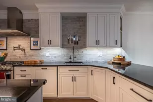 1012 N 5th, Philadelphia, PA 19123 - Photo 10