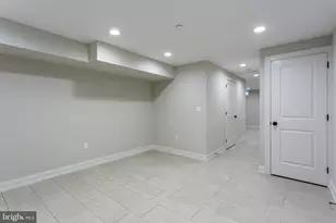 2052 Gerritt St, Philadelphia, PA 19146 - Photo 16