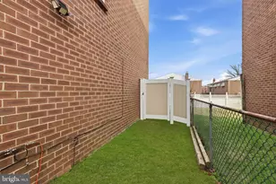 7921 Fairfield St, Philadelphia, PA 19152 - Photo 32