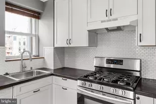 2054 Ellsworth St, Philadelphia, PA 19146 - Photo 8