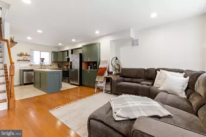 1142 N Galloway Street, Philadelphia, PA 19123 - Photo 2