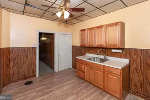 6519 Marsden St, Philadelphia, PA 19135 - Photo 8