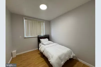 2726 S 8th Street, Philadelphia, PA 19148 - Photo 4