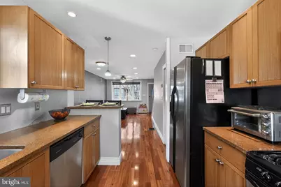 2907 S Sydenham Street, Philadelphia, PA 19145 - Photo 4